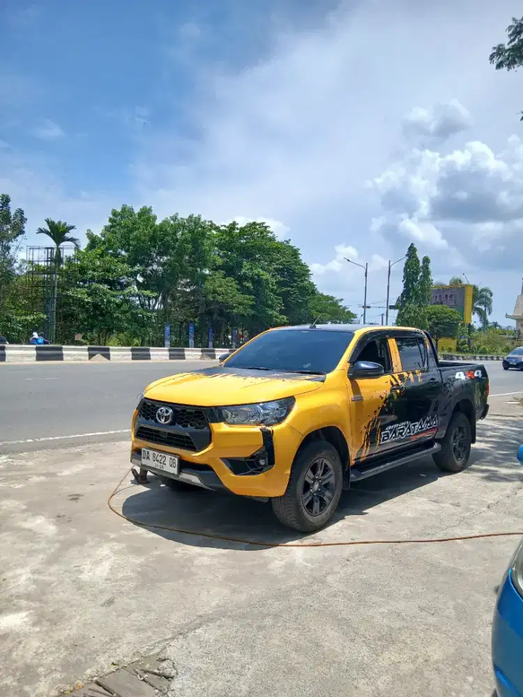 Toyota hilux G manual
