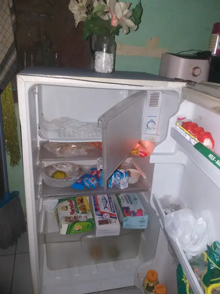 Kulkas 1 pntu beki dngin lengkap free ongkir llmove