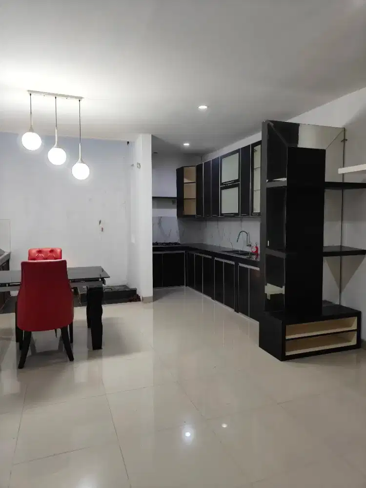 Disewakan Rumah Minimalis Modern Akses Strategis Tebet Barat Dalam