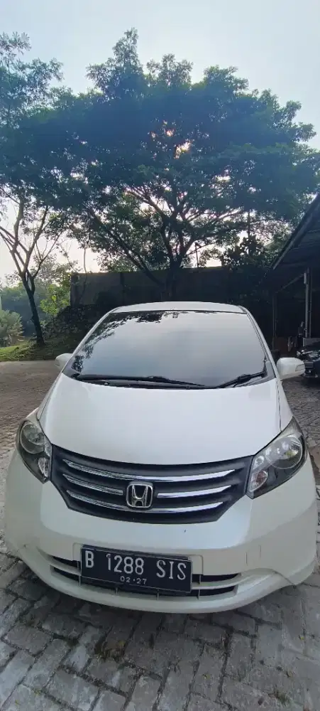 Freed PSD 2012 Putih Pribadi