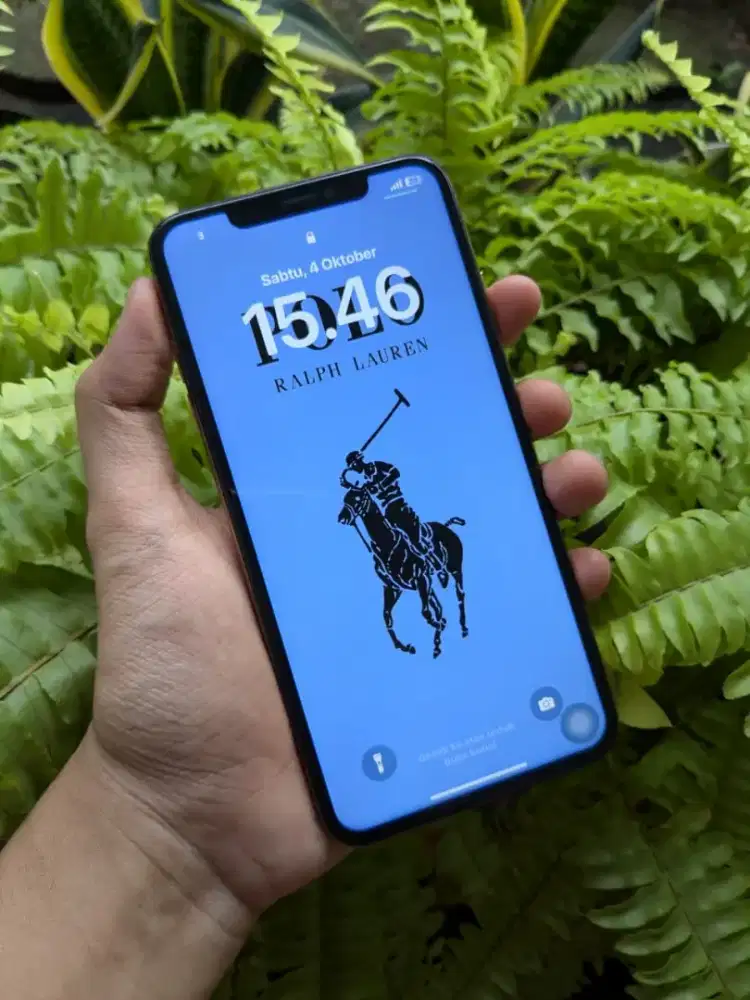 iPhone xs max 64 GB warna gold