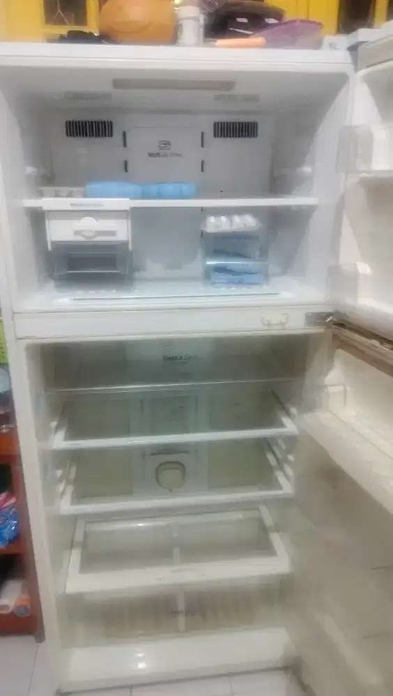 D jual kulkas bekas