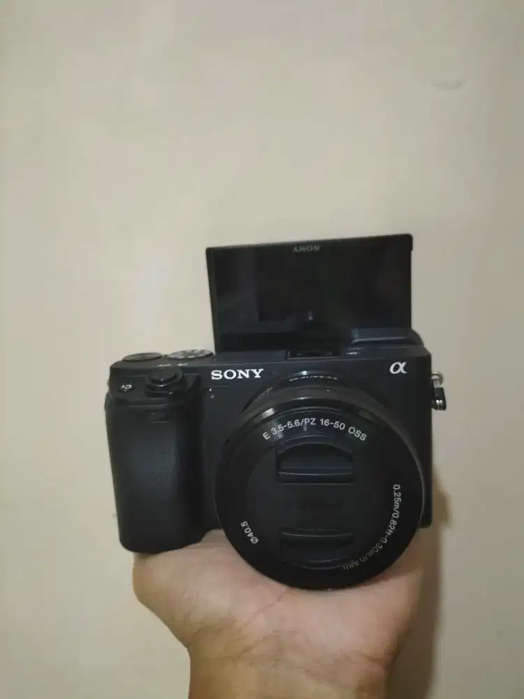 Sony A6400 Fullshet Tas Mulus Likenew SC Rendah 1rb