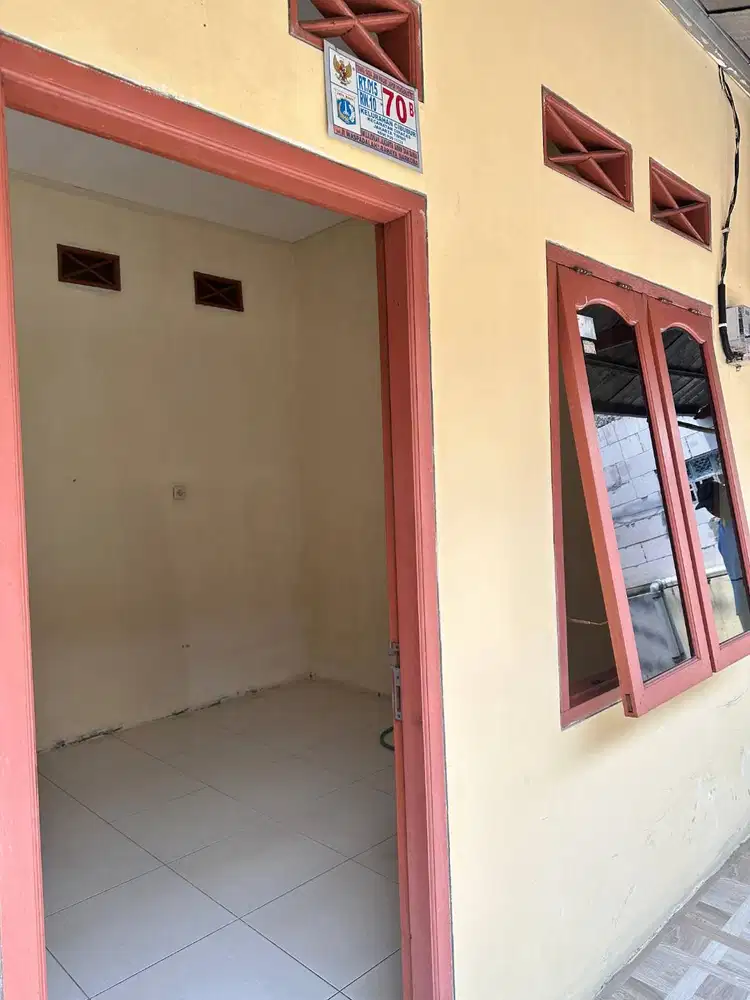 Disewakan rumah kontrakan samping SMP 258