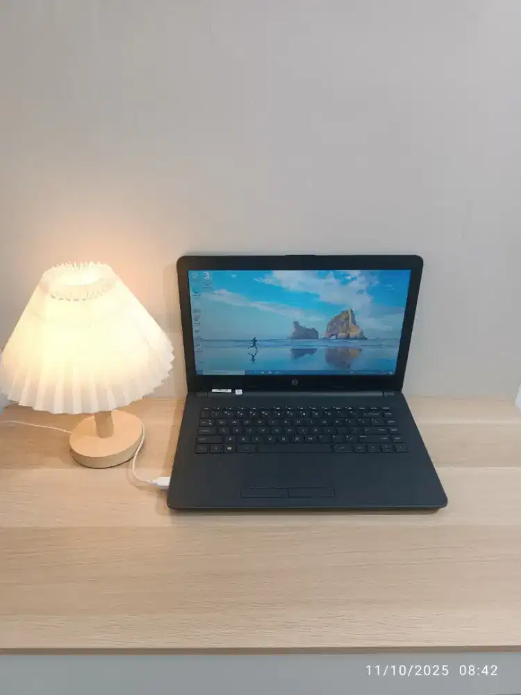 LAPTOP HP 14 AMD A9 RAM 8 SSD 256