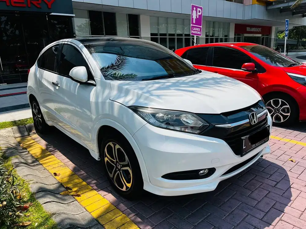 Hrv prestige 1.8 AT 2015