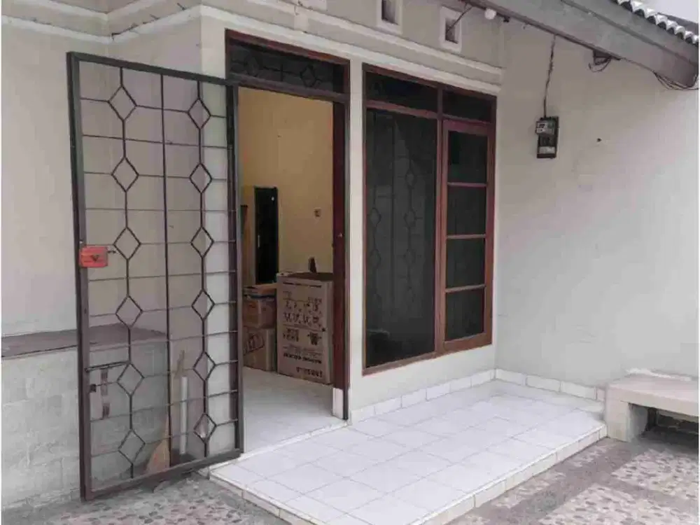 Dijual Rumah di Taman Kopo Indah