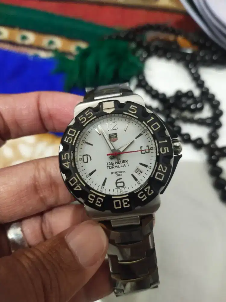 Jam automatic tag heuer