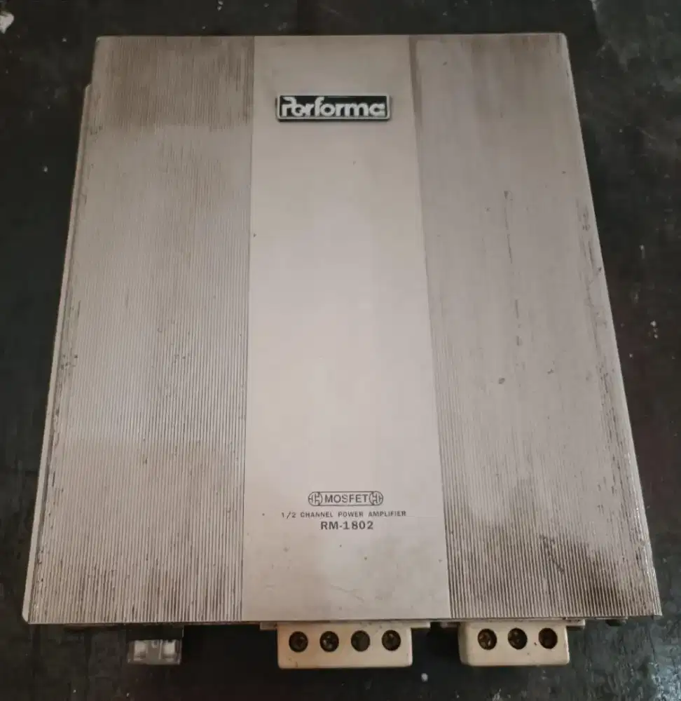 Power amplifier performa mosfet (kondisi bagus)