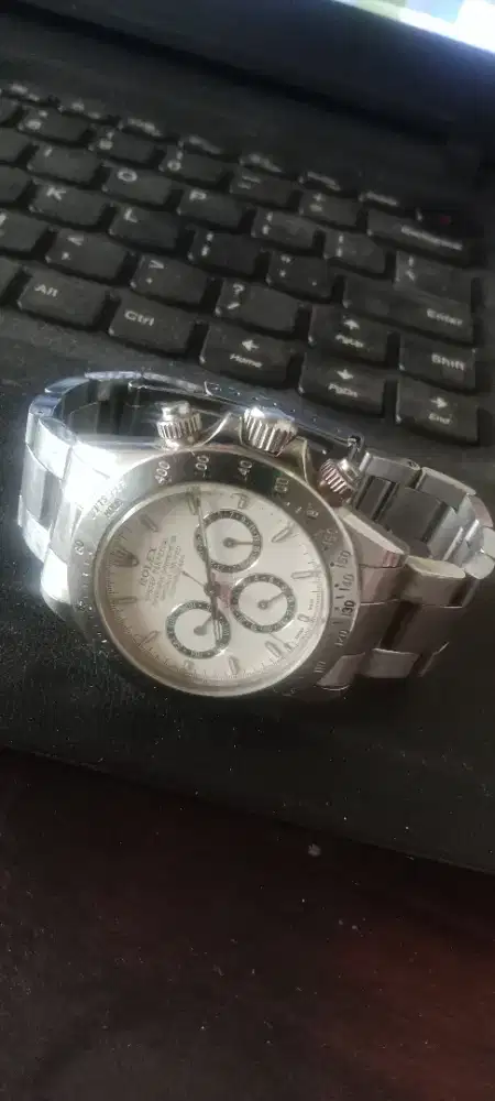 Jam tangan OTOMATIS