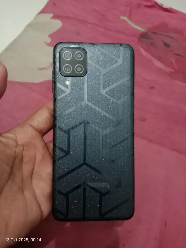 Samsung Galaxy M12 ram 4/64gb baterai badak