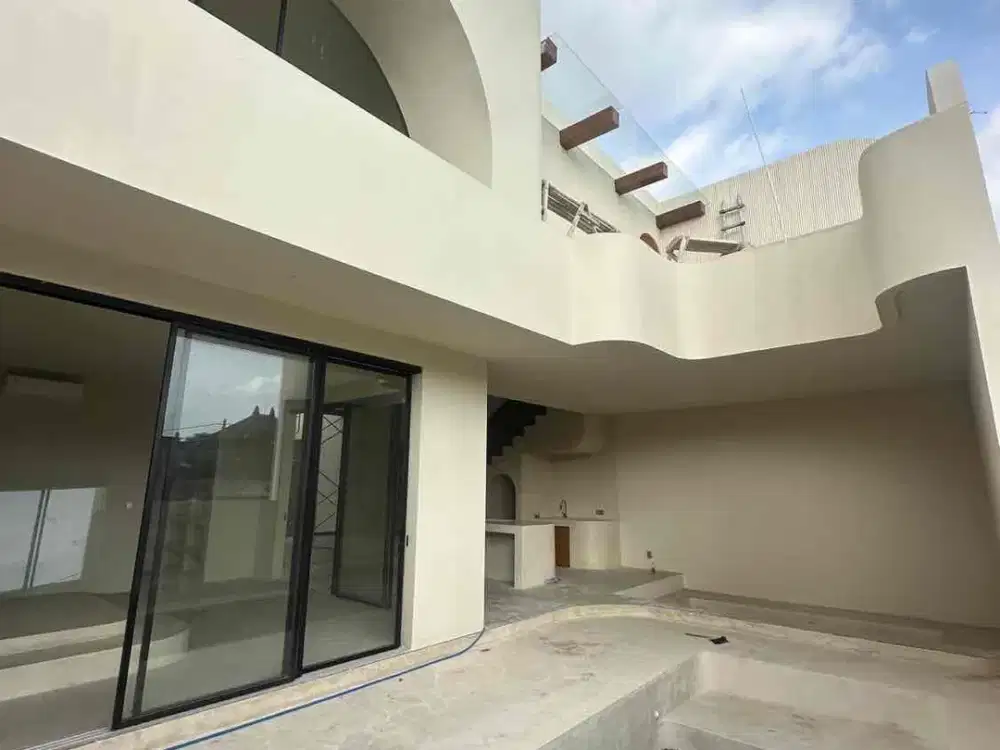 2 Unit Villa Baru Dekat Pantai Berawa Canggu