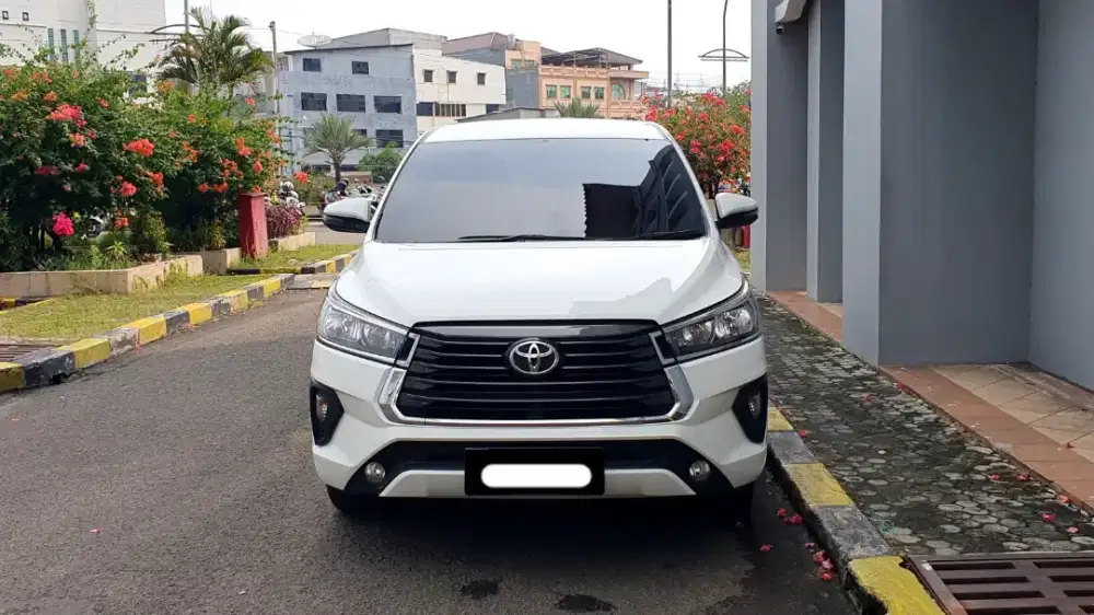 Toyota kijang innova g luxury bensin 2021 putih matic