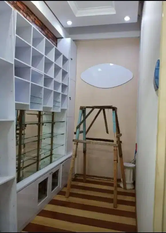 Di Jual Kios Baltos Lantai D2 (lantai paling ramai) full furnish