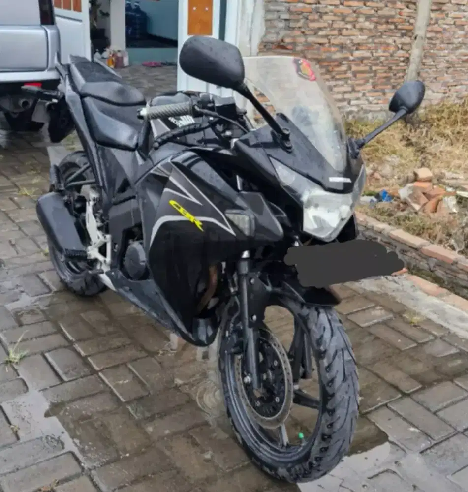 Honda CBR 150 CBU Tahun 2012