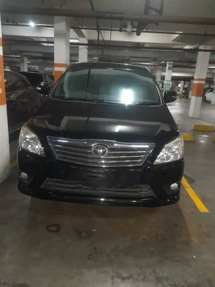 INNOVA 2.0 V AT tahun 2012