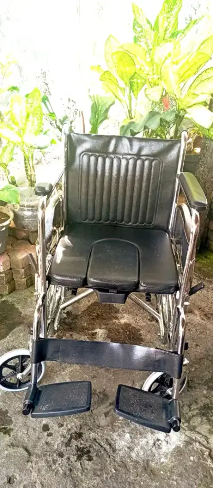Kursi Roda masih bagus