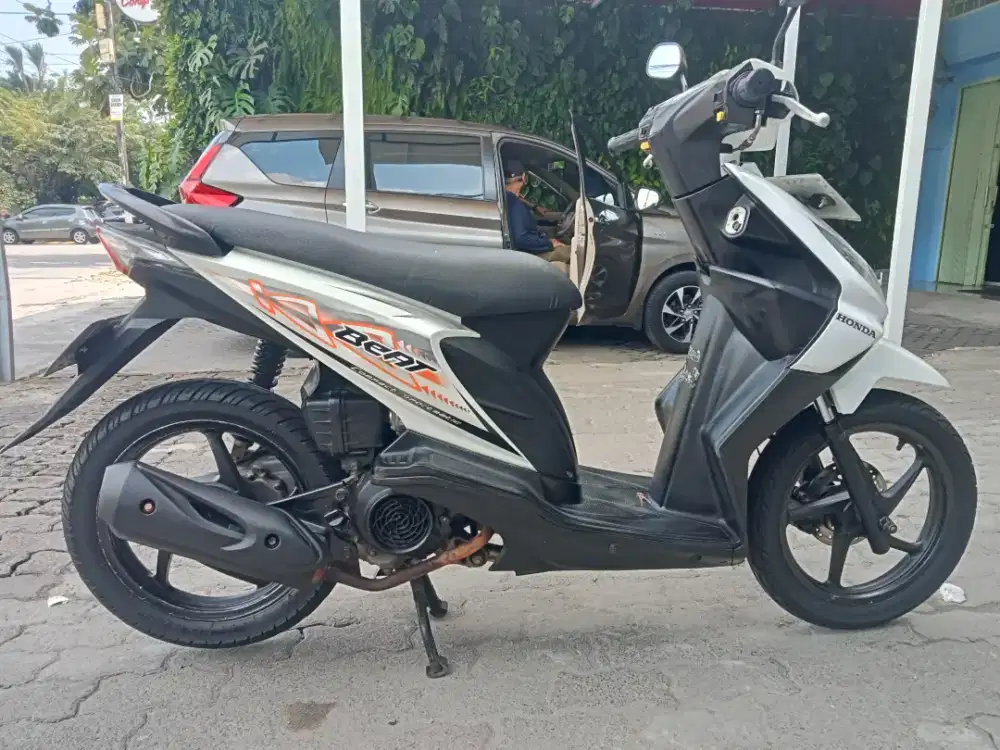 Jual Honda beat karburator surat komplit dengan faktor mesin cvt alus