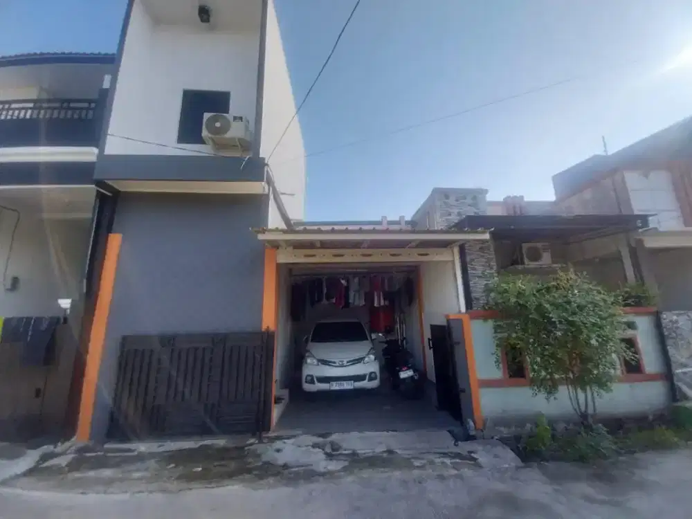 Dijual rumah tingkat  furnished di pondok ungu