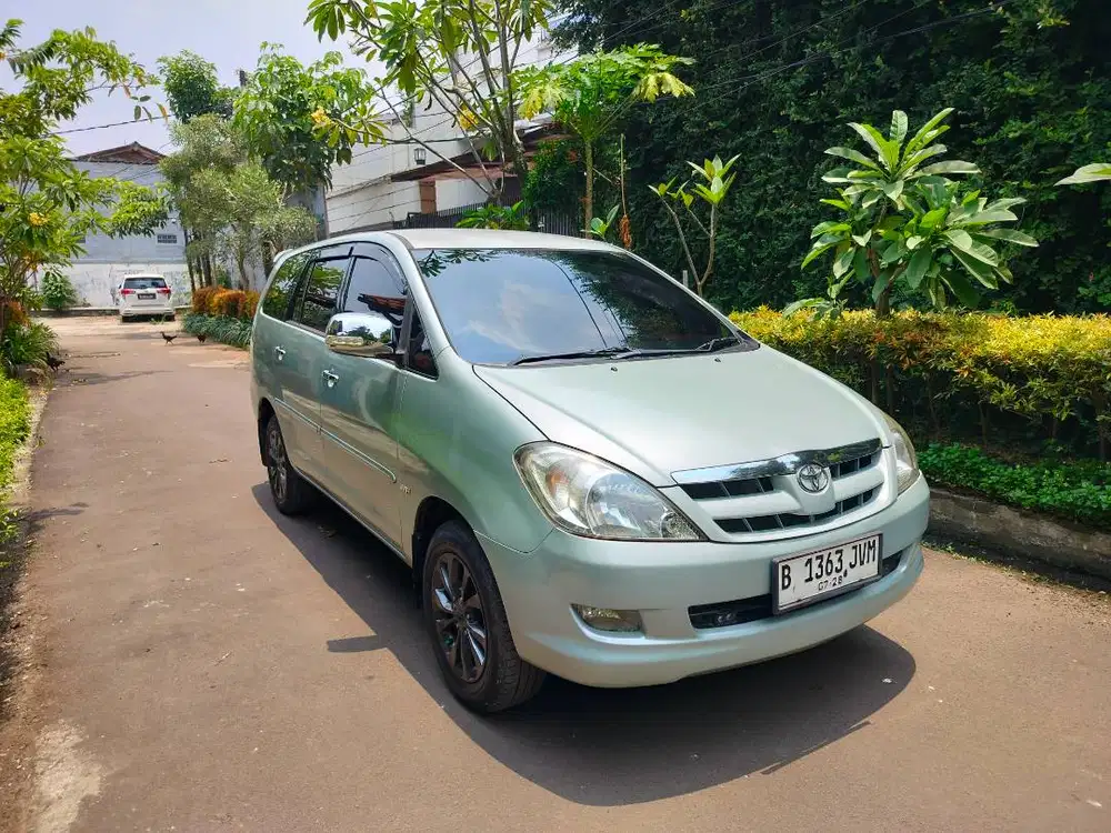 Inova 2.0 V matic bensin 2006