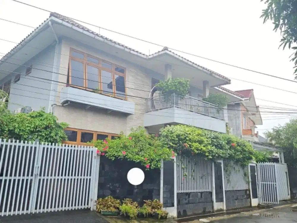Dijual Rumah Mewah di warung bumcit mampang