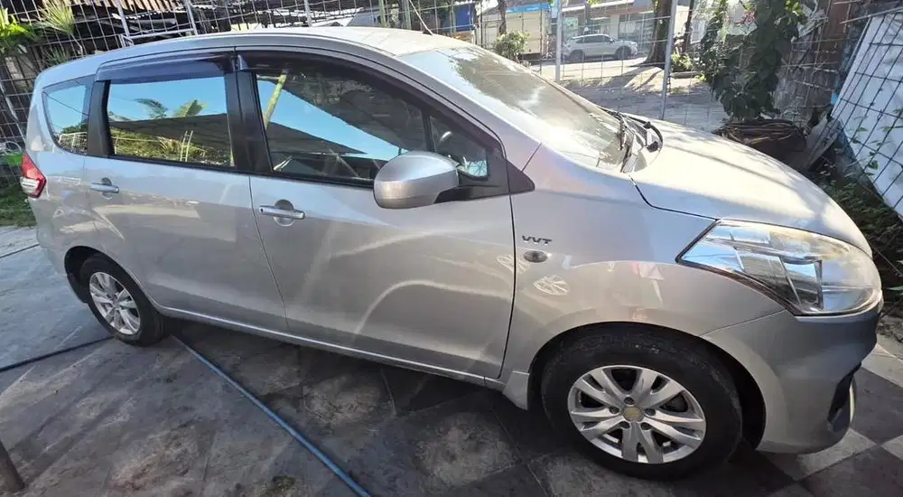 Suzuki Ertiga GL matic 2018 silver