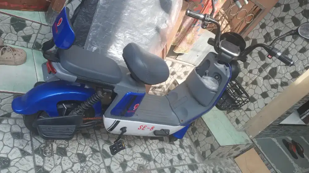 Sepeda listrik E-nine 9 tipe SE-6