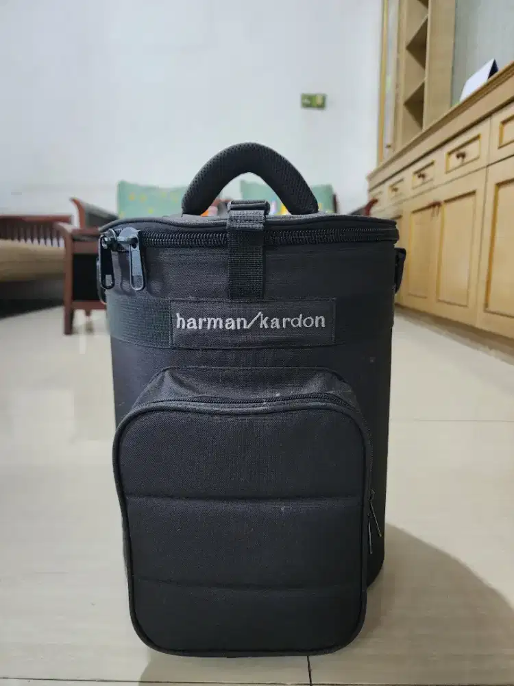Dijual Bluetooth Speaker merk Harman Kardon Aura Studio 3