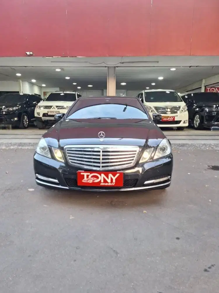 Mercy E300 DP 5jt Saja 2011 Hitam