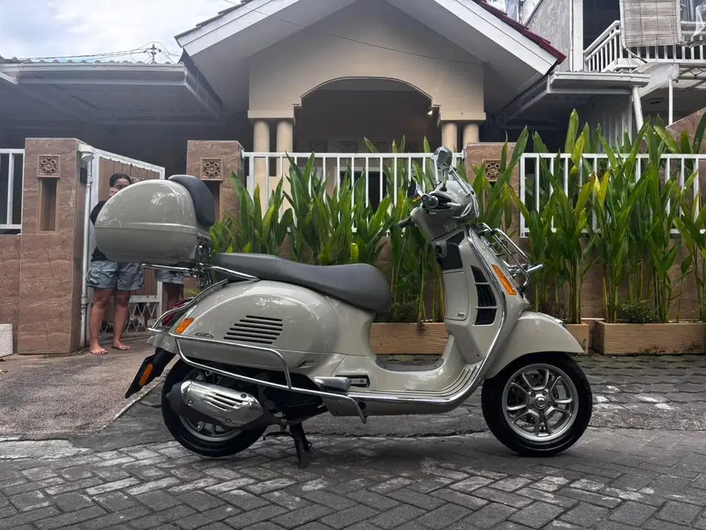 Piagio vespa gts 150 keyless 2023