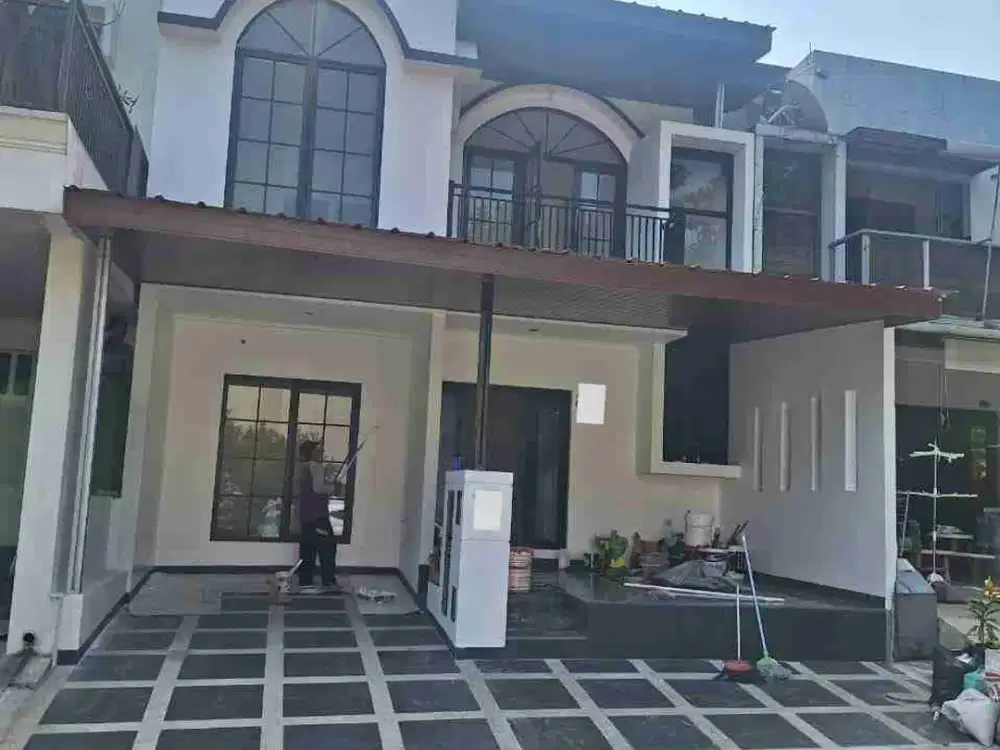 Dijual rumah siap huni dalam cluster Emerald Bintaro