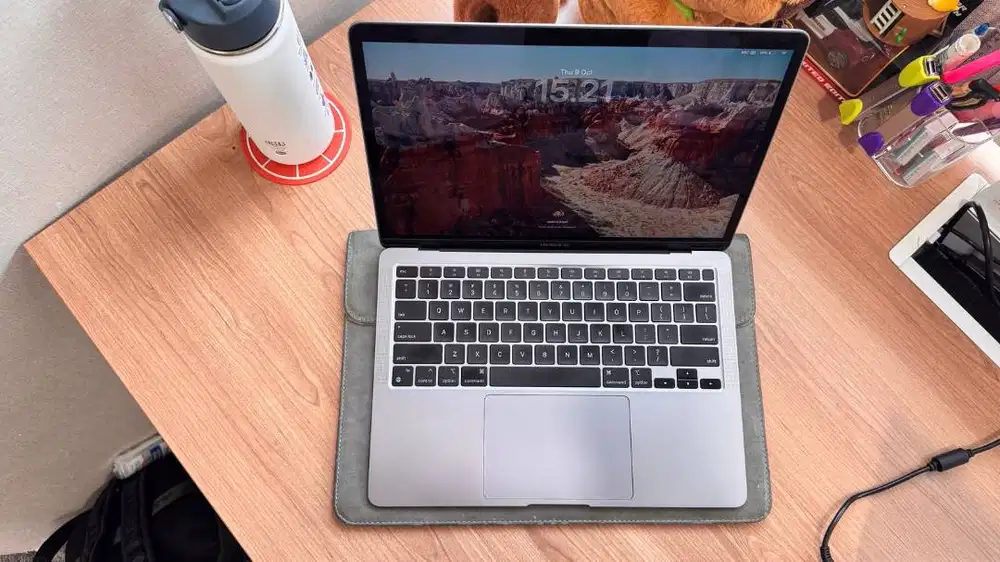 MacBook Air M1 2020 — 8/256GB Space Grey (Ex Digimap)