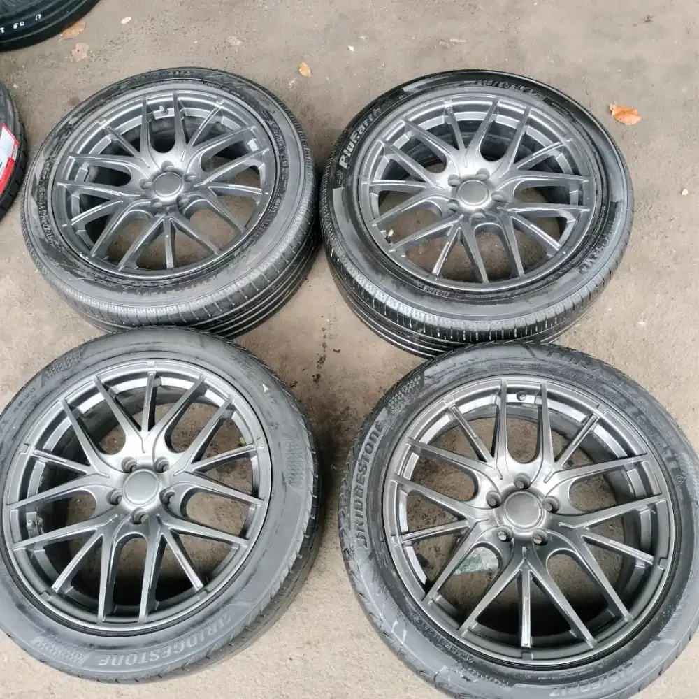 Velg ring 17 pcd 5x100 ET 42 ban 215/50 R17 New Veloz sienta