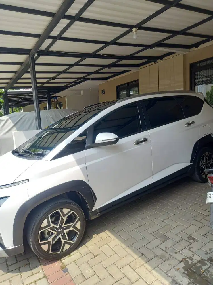 Dijual Hyundai Stargazer X Top AT 2023 Putih – Kondisi Istimewa, Tanga