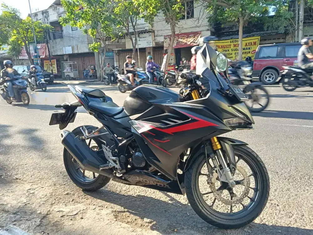 Honda CBR 150R 2022