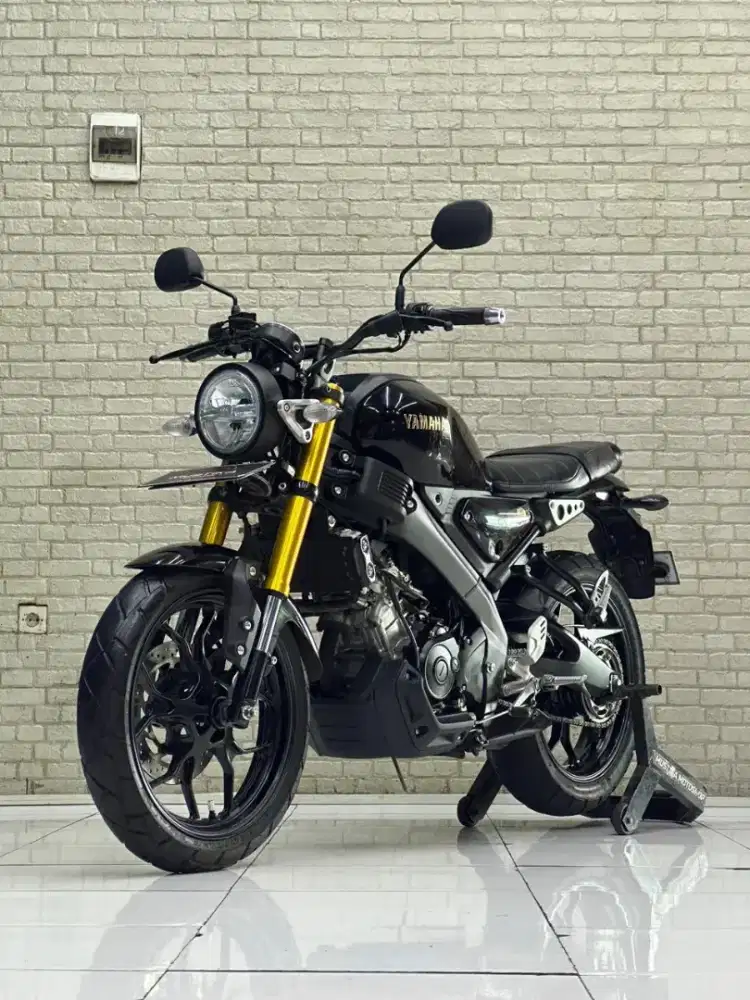 TERMURAH‼️ Yamaha XSR 155 Pmk 2024 Black Favorit - Dava mustika