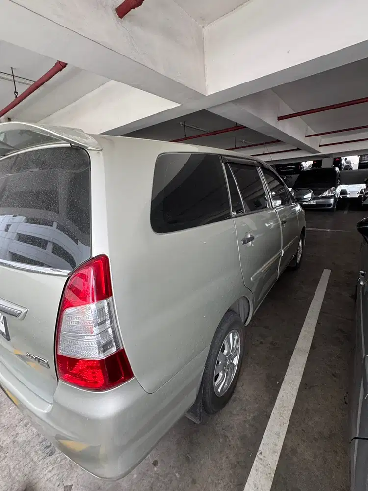 Toyota Kijang Innova 2013 Bensin