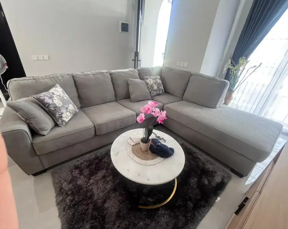 SOFA Ashley Calico 6 Sectional USA-Kondisi Like New