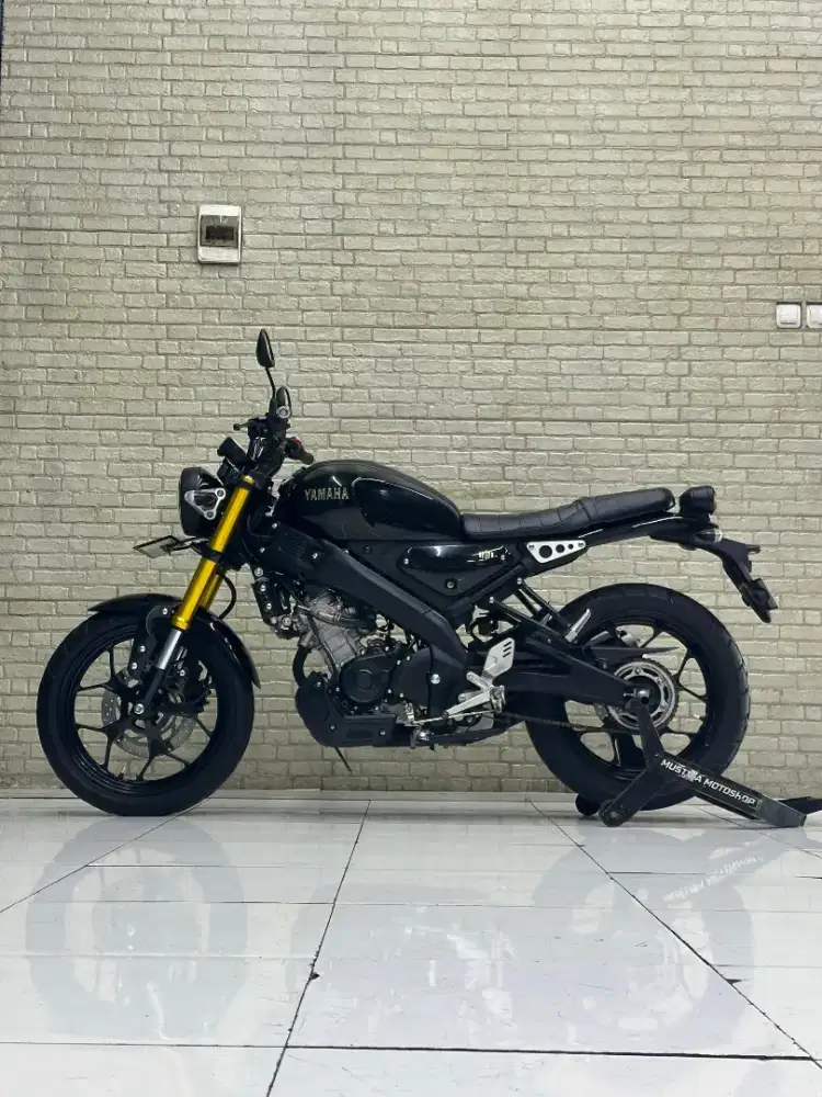 TERMURAH‼️ Yamaha XSR 155 Pmk 2024 Black Favorit - mustika Kepuh
