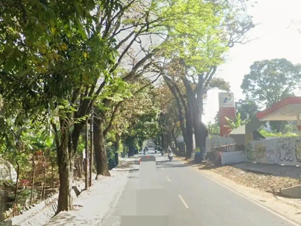 Tanah kosong pinggir jalan raya DR setia budi sukasari kota bandung LT.4600 bonus bangunan rumah & ex SPBU