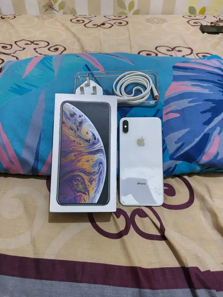 JUAL MURAH!!! IPHONE XS MAX 64GB ALL OPERATOR EX PEMAKAIAN PEREMPUAN
