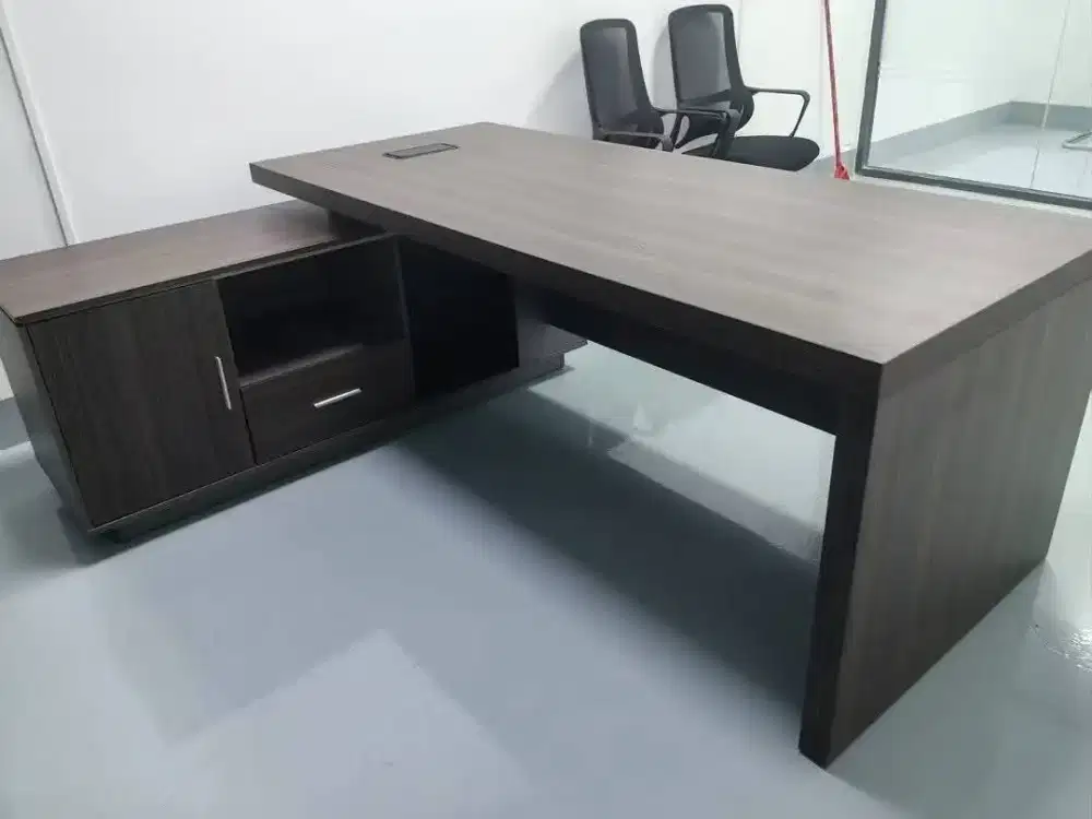 Furniture Bali Meja Kerja Meja Direksi Meja Kantor