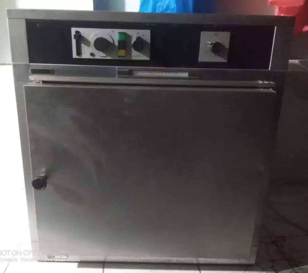 Memmert Oven Universal