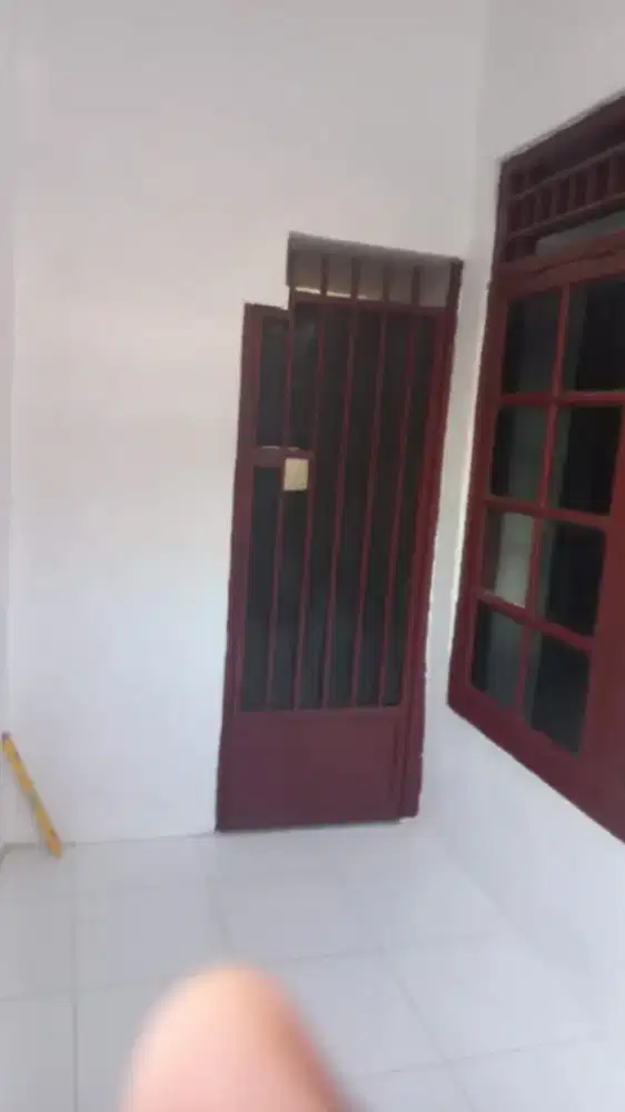 Rumah di kontrakkan 2 Lantai di Tebet Jakarta Selatan