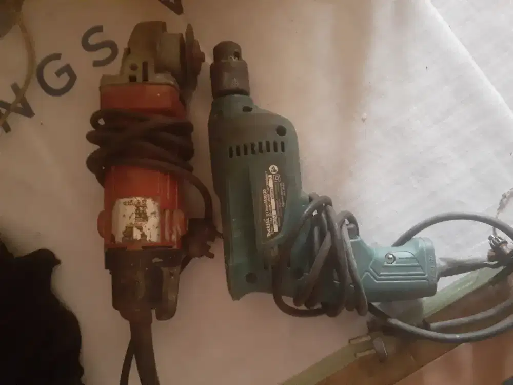 Mesin gerinda mactek dan bor tangan makita 10 ml
