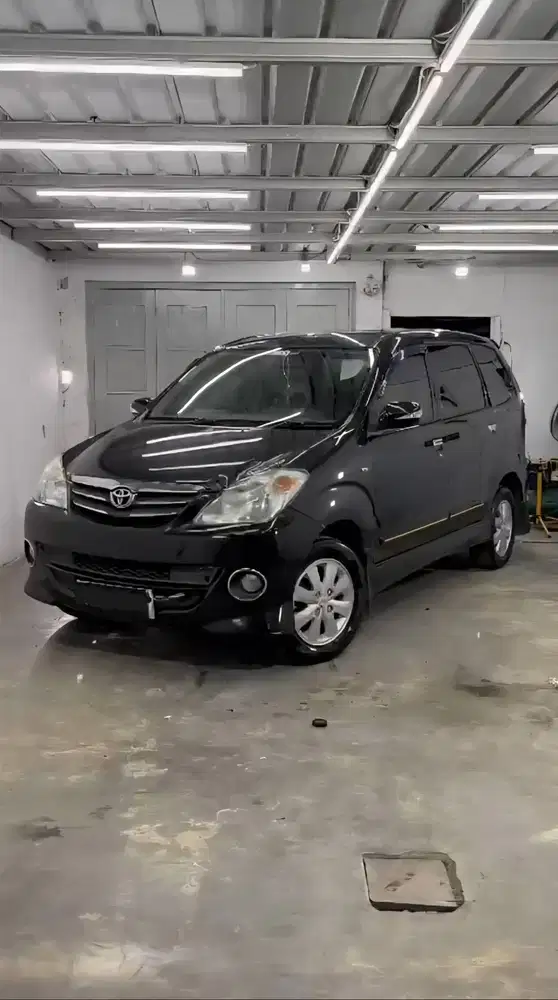 DIJUAL AVANZA TIPE S TAHUN 2010