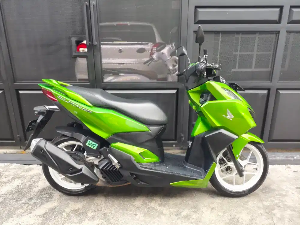 Honda Vario 160 CBS ISS Keyless Modif