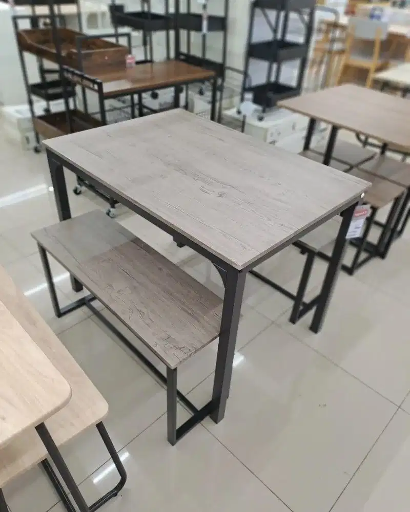 meja makan murah