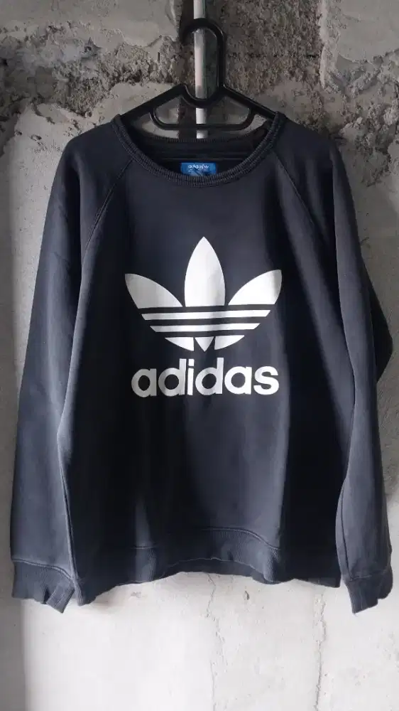 Adidas crewneck