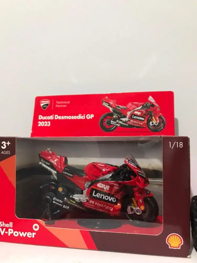 Diecast motor gp